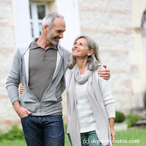 image of Montreal happy couple with relief of failed back surgical syndrome back pain